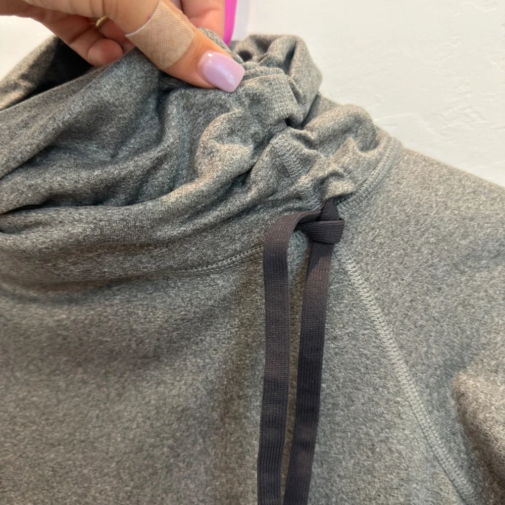 Nike Pro Dri-FIT Womens Gray Funnel Neck Long Sleeve Training Top Thumbholes S